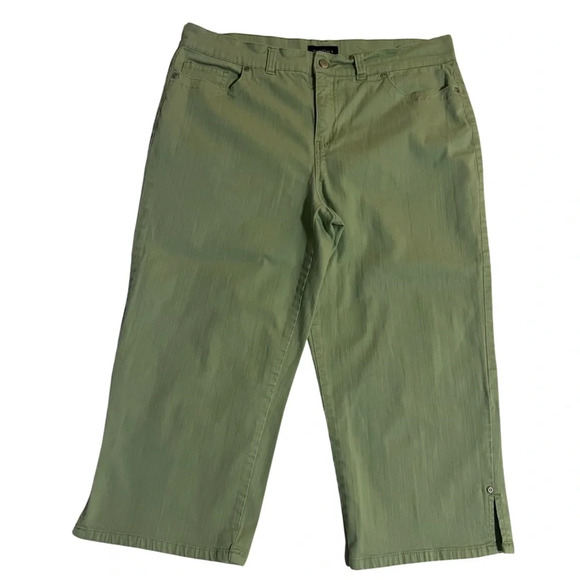 ๐ค Sonoma Relaxed Stretch Fit Capri Pants๐ค - Picture 1 of 7